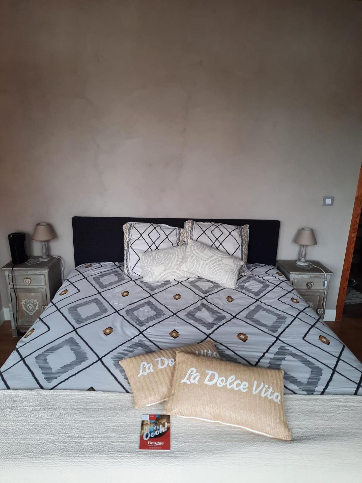 Dolce Far Niente Apartment บรูจส์ ภายนอก รูปภาพ